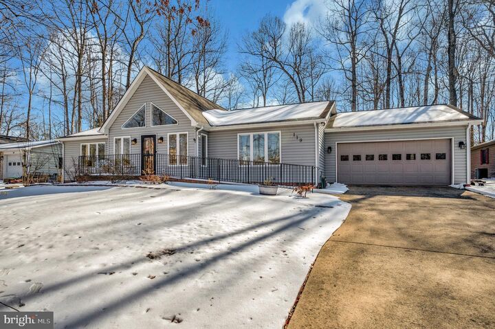 Property Photo:  119 Washington Street  VA 22508 