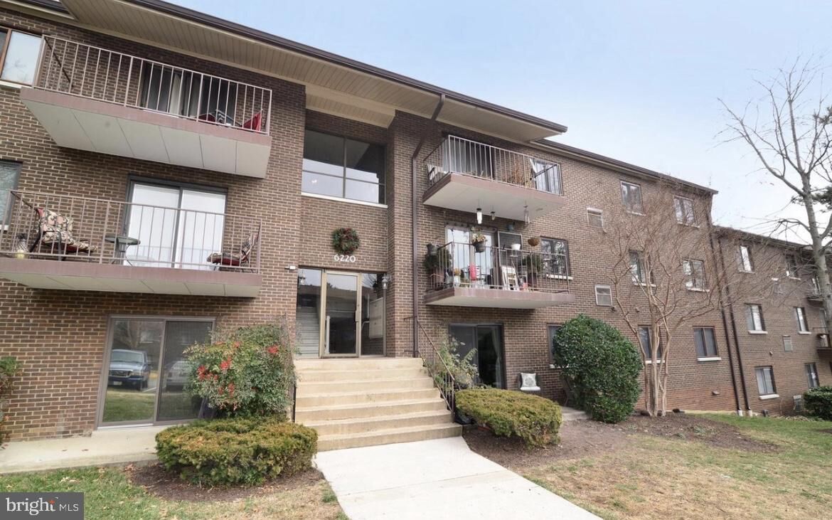 Property Photo:  6220 Edsall Road 401  VA 22312 