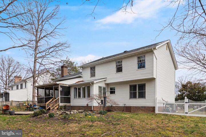 Property Photo:  1013 Suffolk Drive  MD 20646 