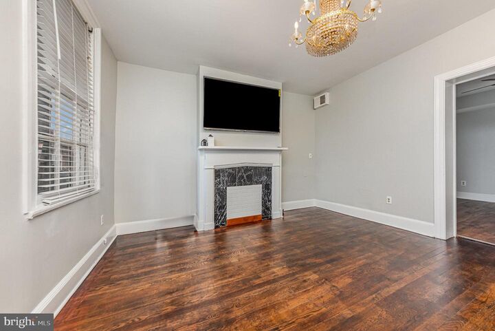 Property Photo:  503 Caroline Street 1  VA 22401 