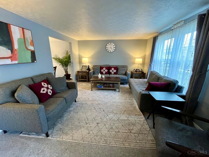 Property Photo: 1455 Baymeadows Drive OH 45040