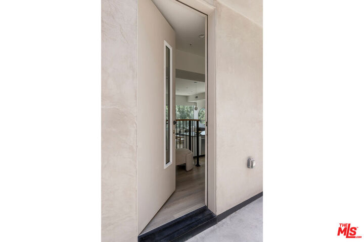 Property Photo: 173 1/2 S Avenue 57 CA 90042