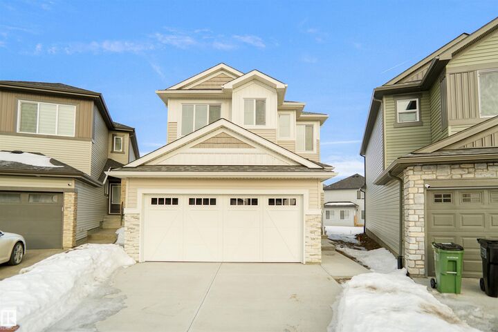 Property Photo:  1332 11 Avenue NW  AB T6T 2R6 