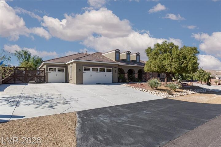 Property Photo:  252 Hull Street  NV 89015 