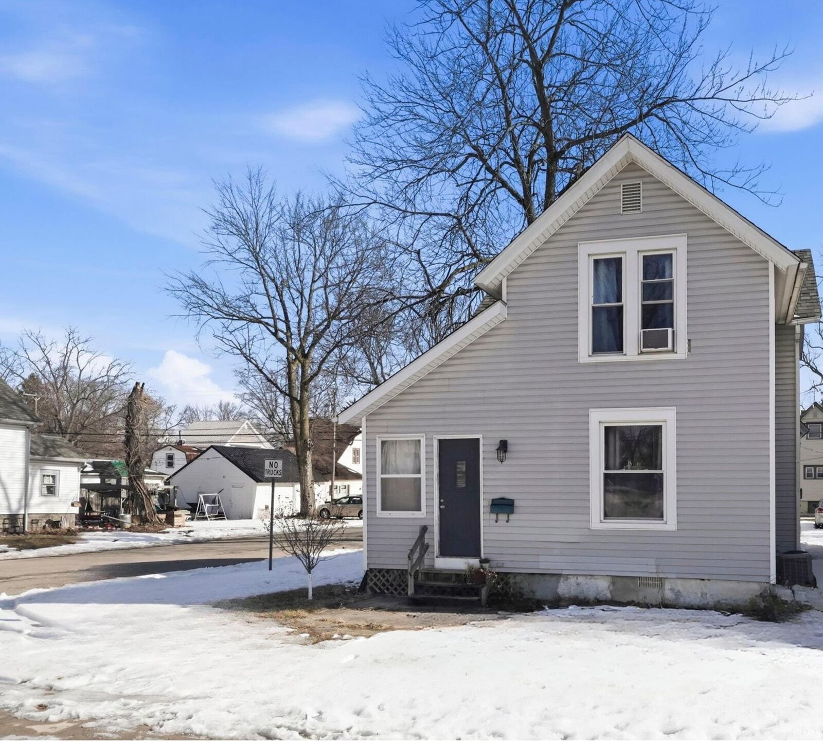 Property Photo:  401 S Randolph Street  IN 46738 
