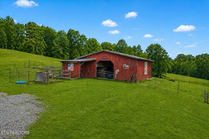 Property Photo: 840 Jordan Rd TN 37322
