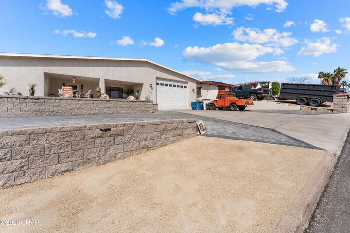 Property Photo:  2555 Tradewind Dr  AZ 86403 