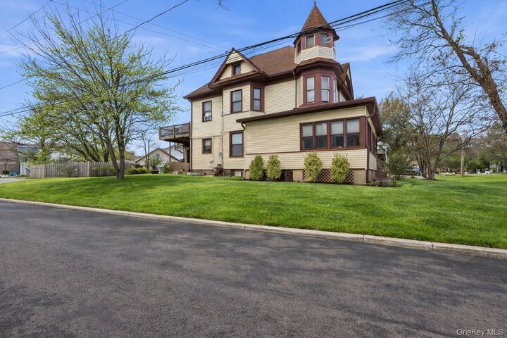 Property Photo:  57 Park Avenue  NY 10901 