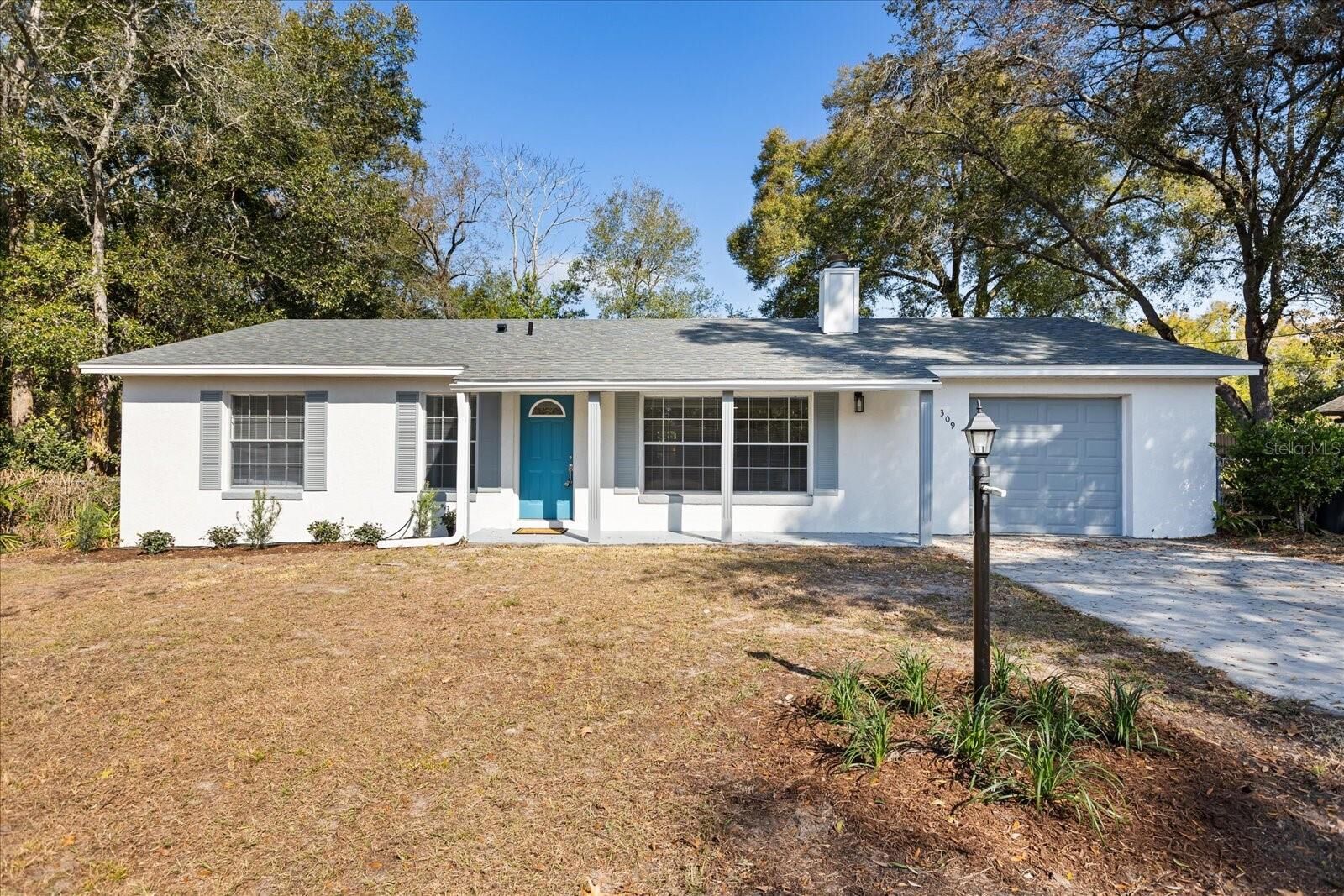 Property Photo: 309 Alpine Street FL 32701