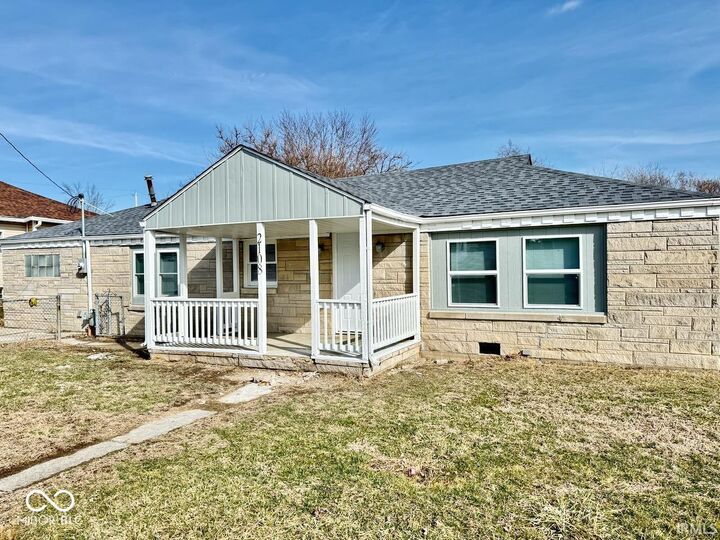Property Photo:  2108 S Grant Street  IN 47302 