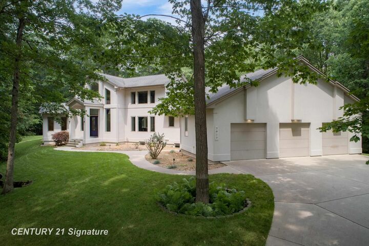 Property Photo:  2627 N Odyssey Lane  MI 48642 