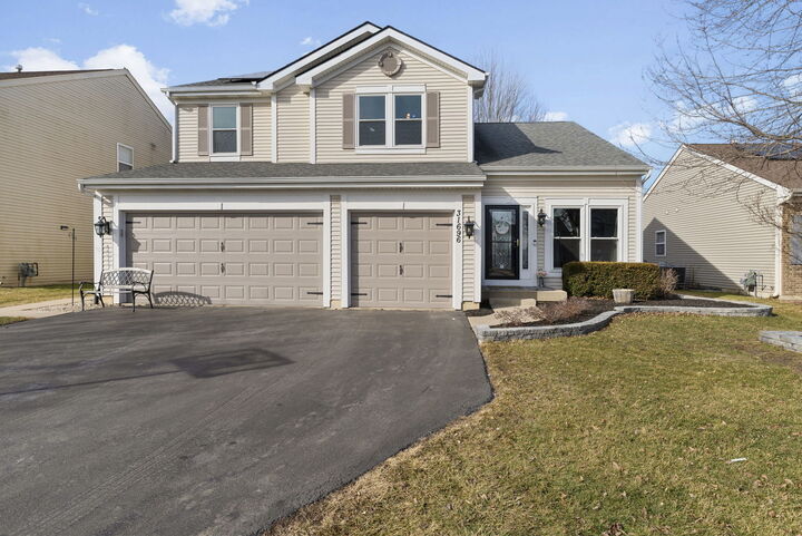 Property Photo:  31696 N Borre Drive  IL 60051 