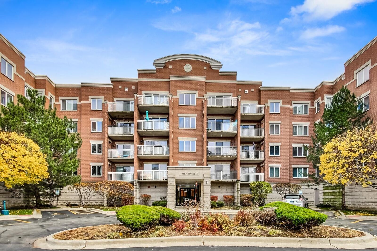 Property Photo:  6559 W George Street 404  IL 60634 
