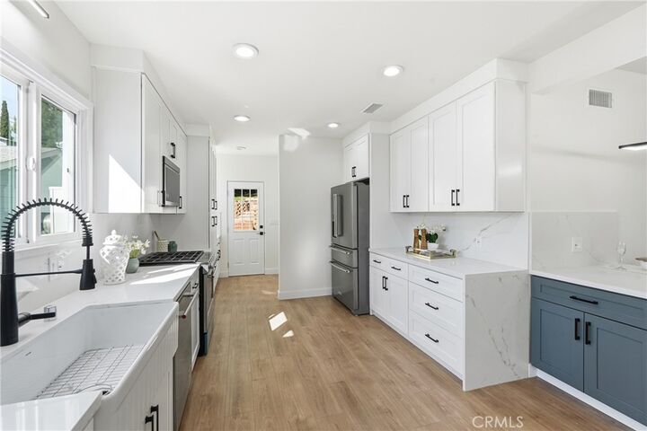 Property Photo: 13429 Bailey Street CA 90601