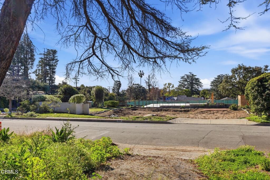 Property Photo: 1860 Homewood Drive CA 91001