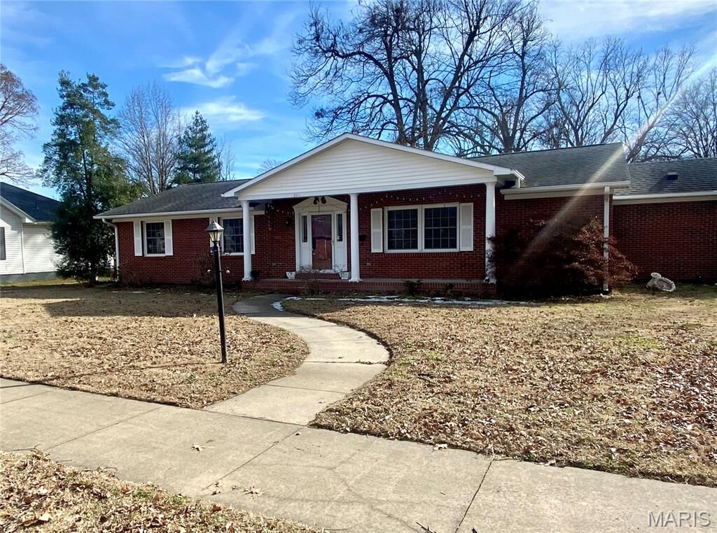 Property Photo:  1001 Commercial Street  MO 63834 