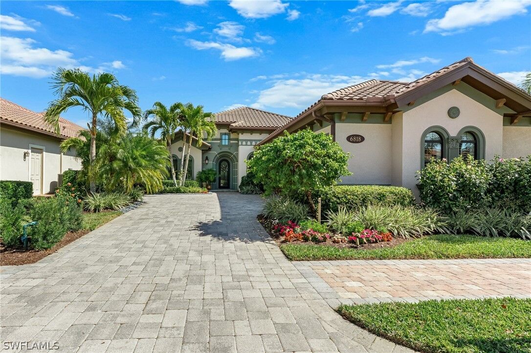 Property Photo:  6818 Canwick Cove Circle  FL 34113 