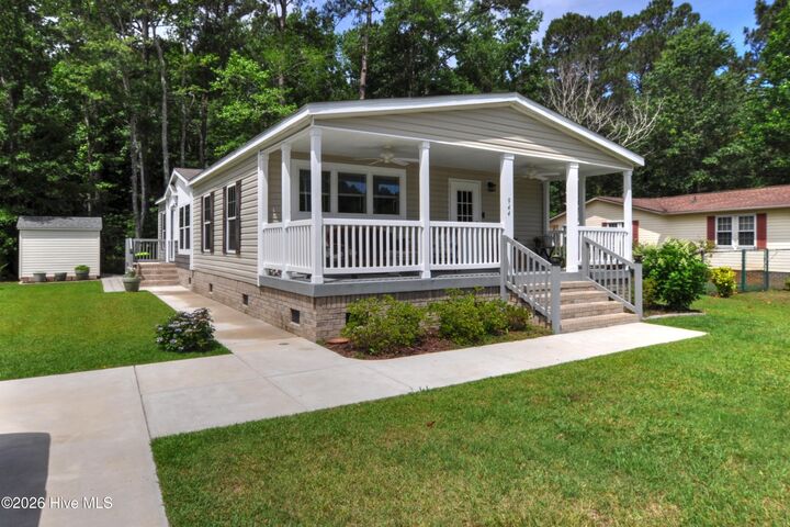 Property Photo: 944 Palmer Drive NC 28467