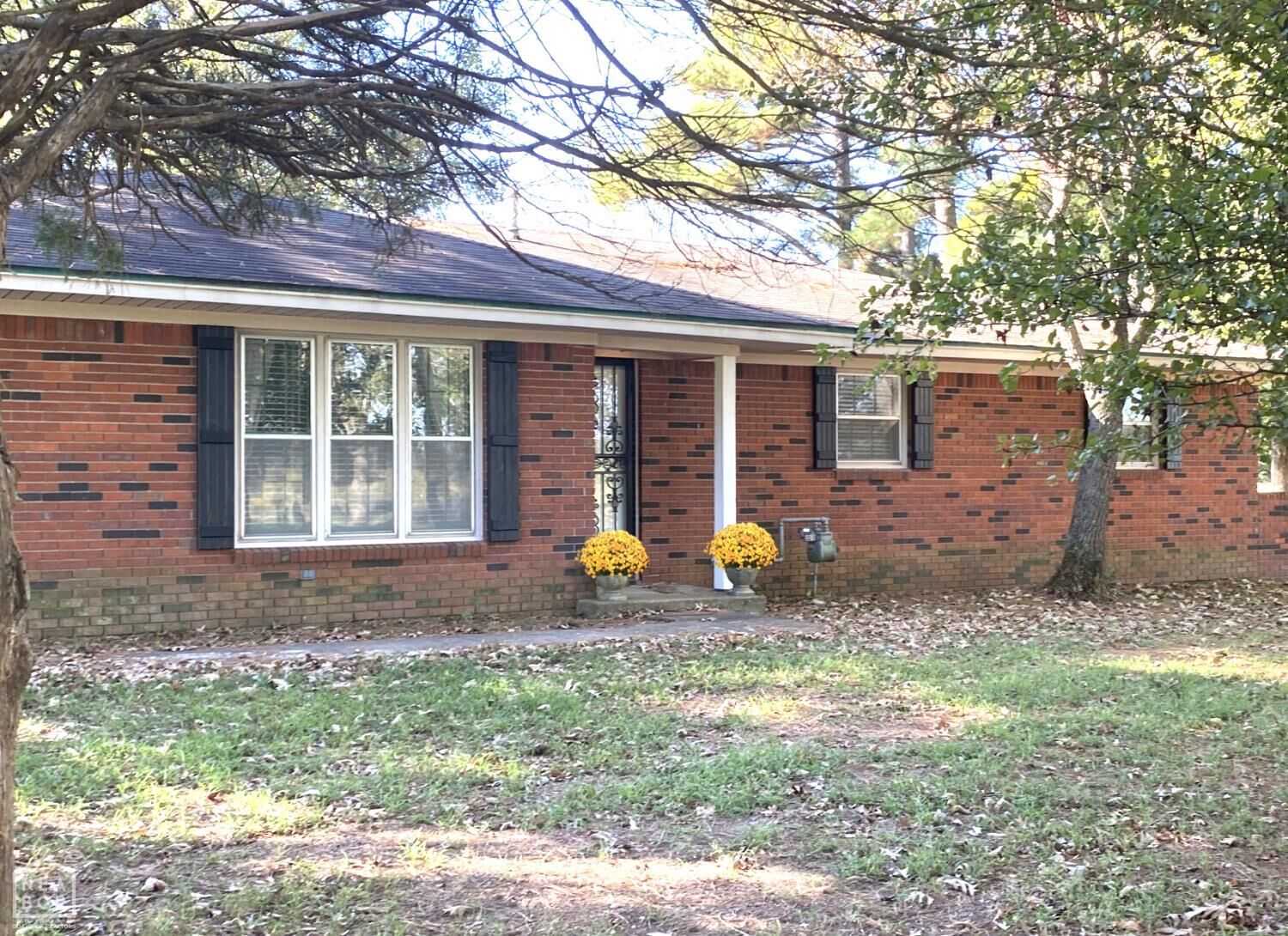 Property Photo:  2001 Arrowhead Farm Road  AR 72401 