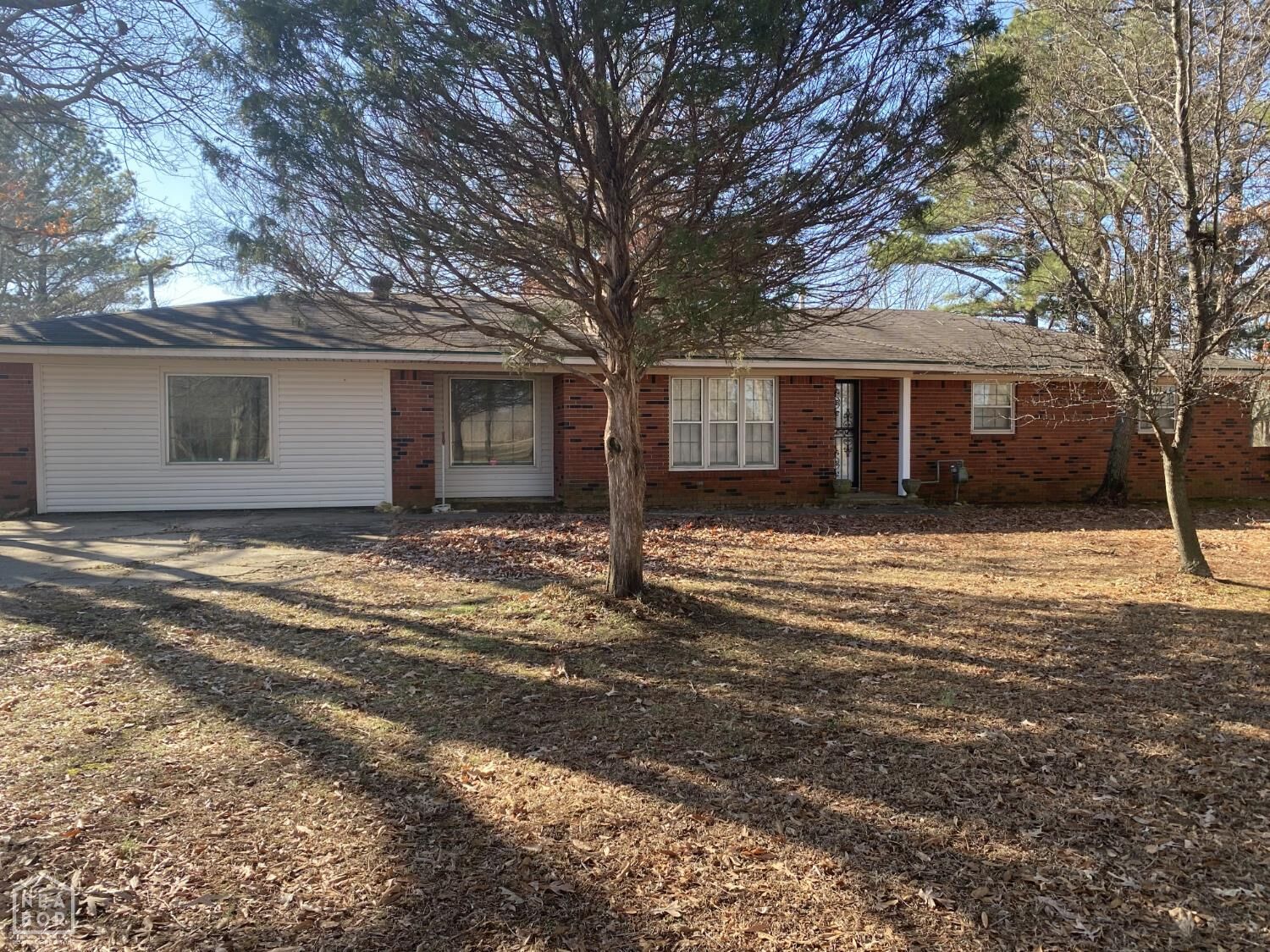 Property Photo:  2001 Arrowhead Farm Road  AR 72401 
