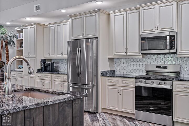 Property Photo: 8203 Oak Creek Lane AR 72432