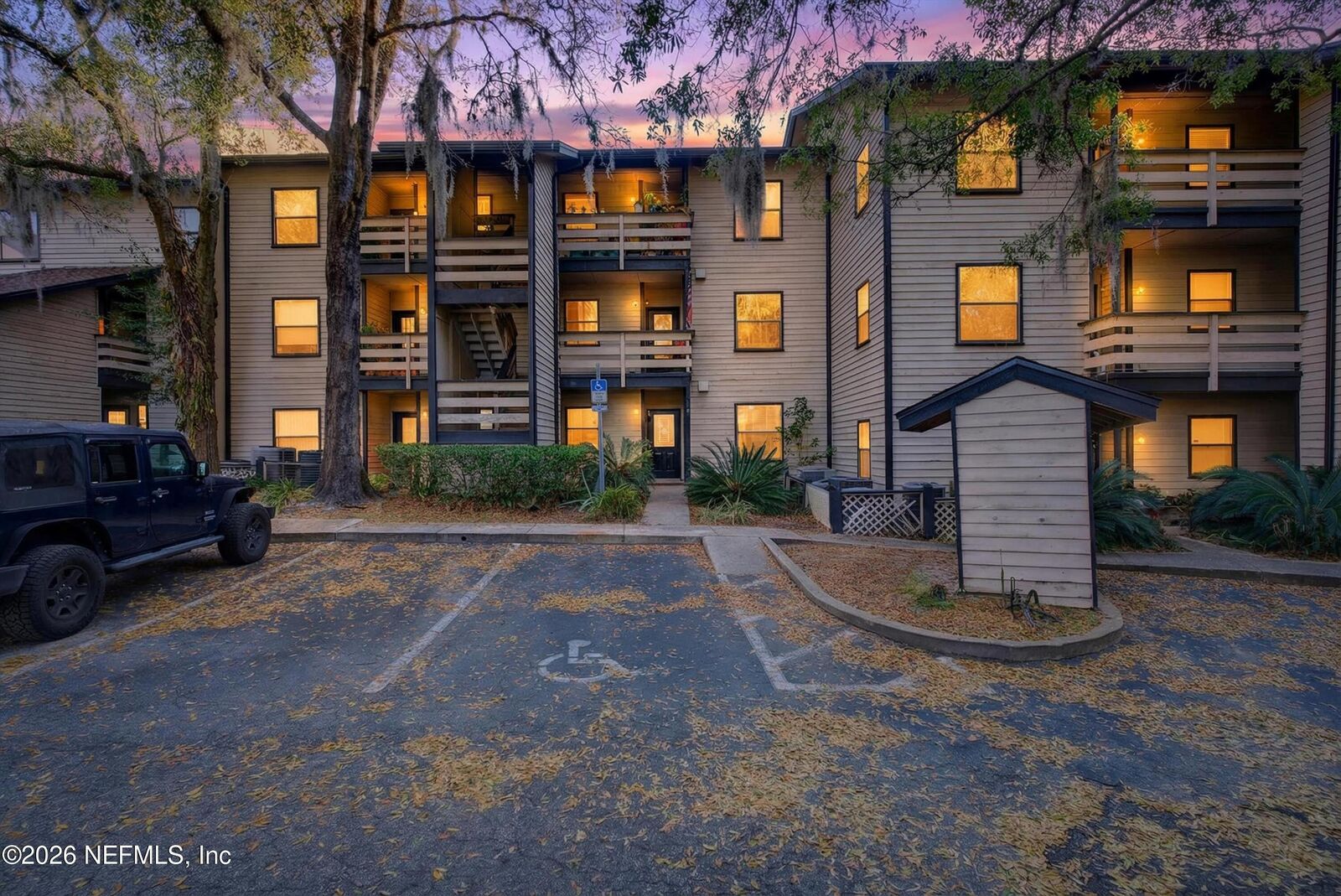 Property Photo:  1604 Arcadia Drive 109  FL 32007 