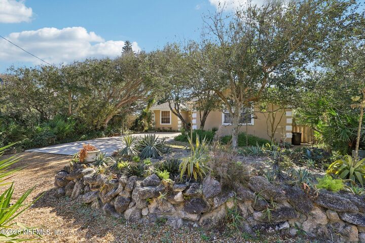 Property Photo:  303 Fourteenth Street  FL 32084 