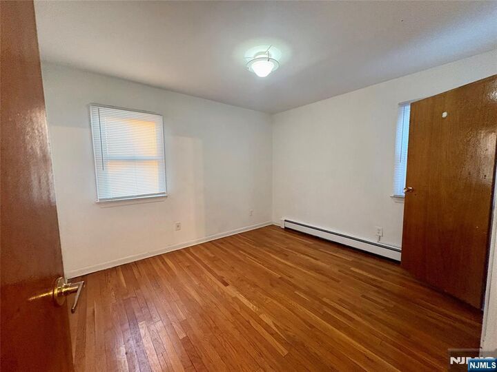 Property Photo:  30 E Kennedy Street 2  NJ 07601 