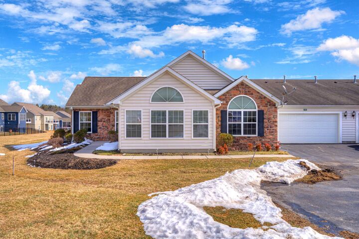 Property Photo:  410   32-2 Revolution Circle NW  VA 24073 