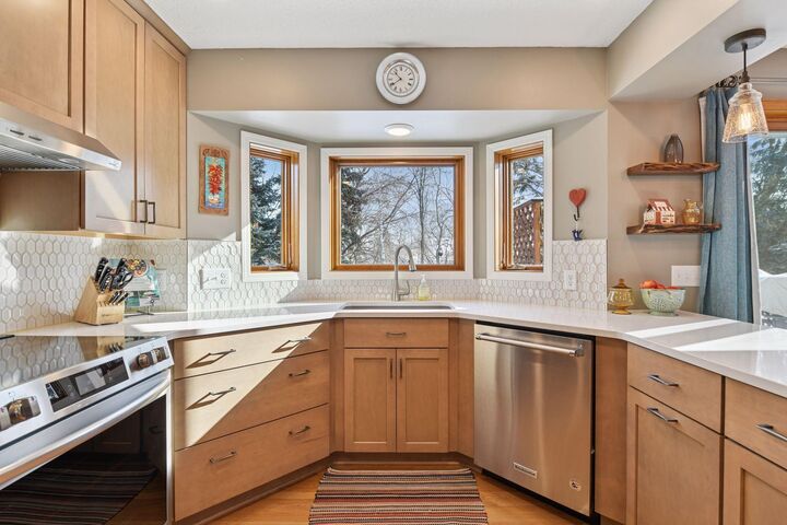 Property Photo: 4640 Juneau Lane N MN 55446