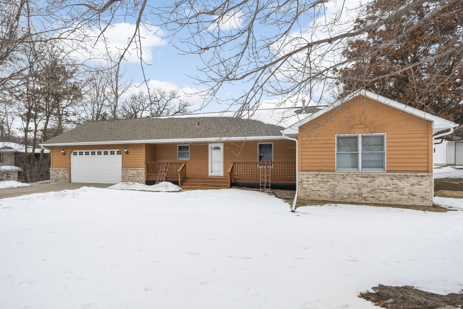 Property Photo:  6750 40th Street N  MN 55128 