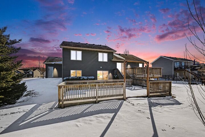 Property Photo: 920 Sunrise Lane MN 56011