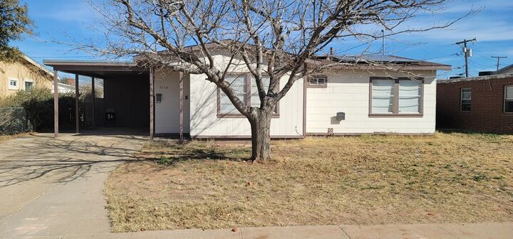 Property Photo:  3716 Everglade Ave  TX 79762 