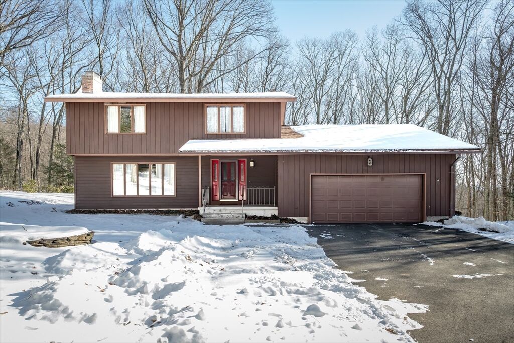 Property Photo: 49 Glasgow Dr MA 01071