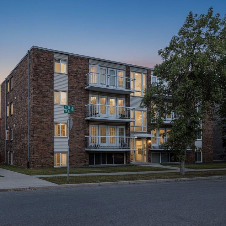Property Photo:  1534 15 Avenue SW 104  AB T3C 0X9 