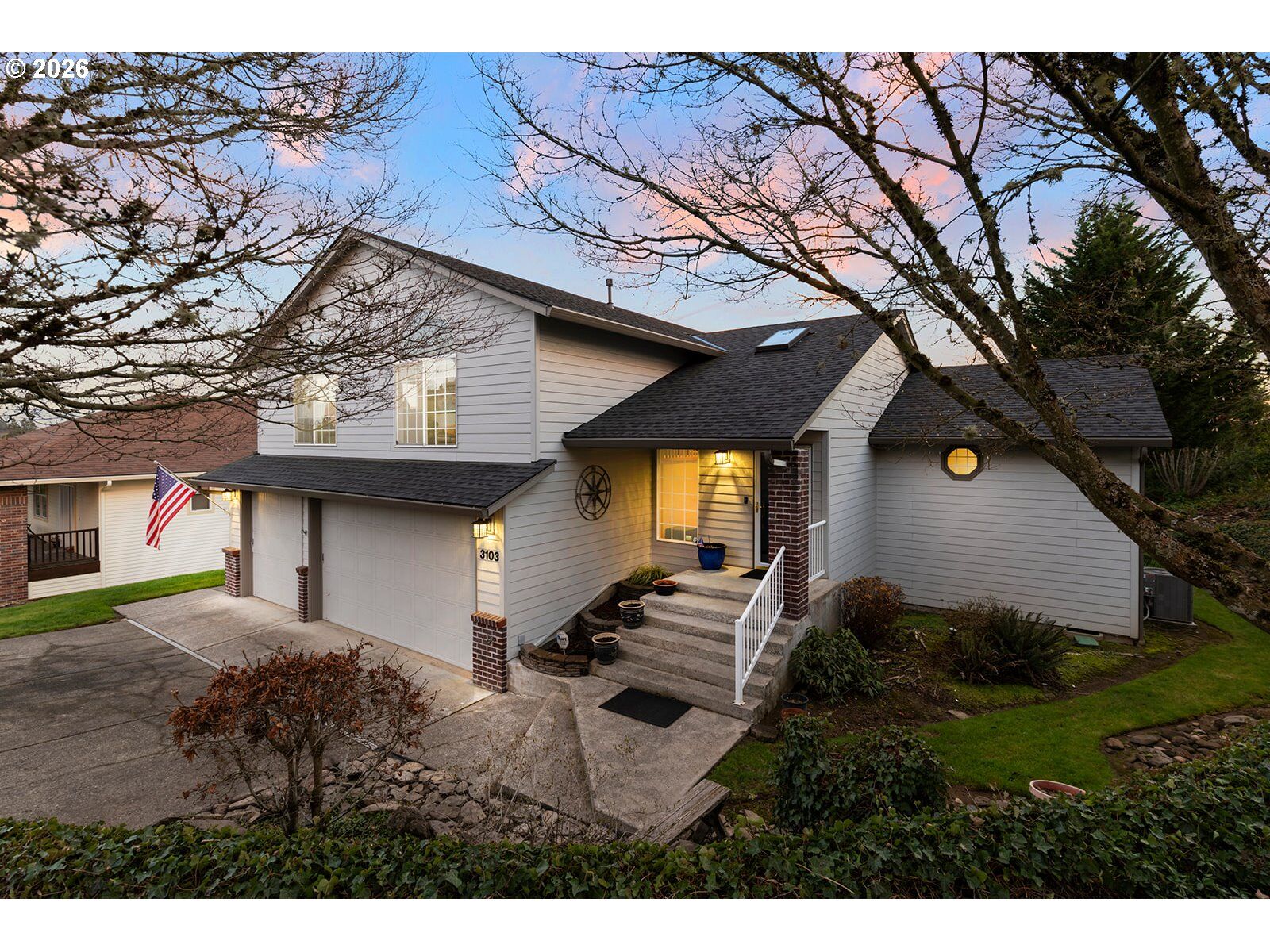 Property Photo:  3103 NE 143rd St  WA 98686 