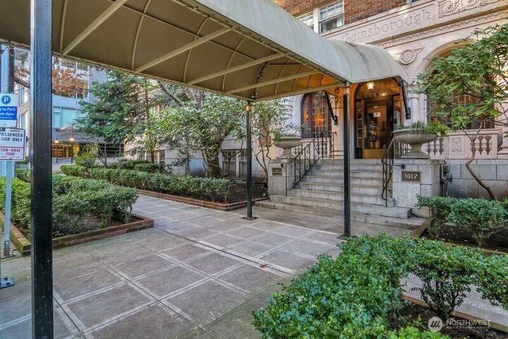 Property Photo: 1017 Minor Avenue 1303 WA 98104
