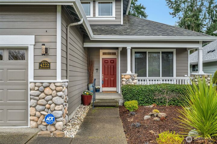 Property Photo:  4222  40 Avenue NE  WA 98422 