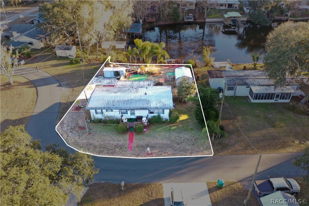 Property Photo:  10315 E Pike Drive  FL 34450 