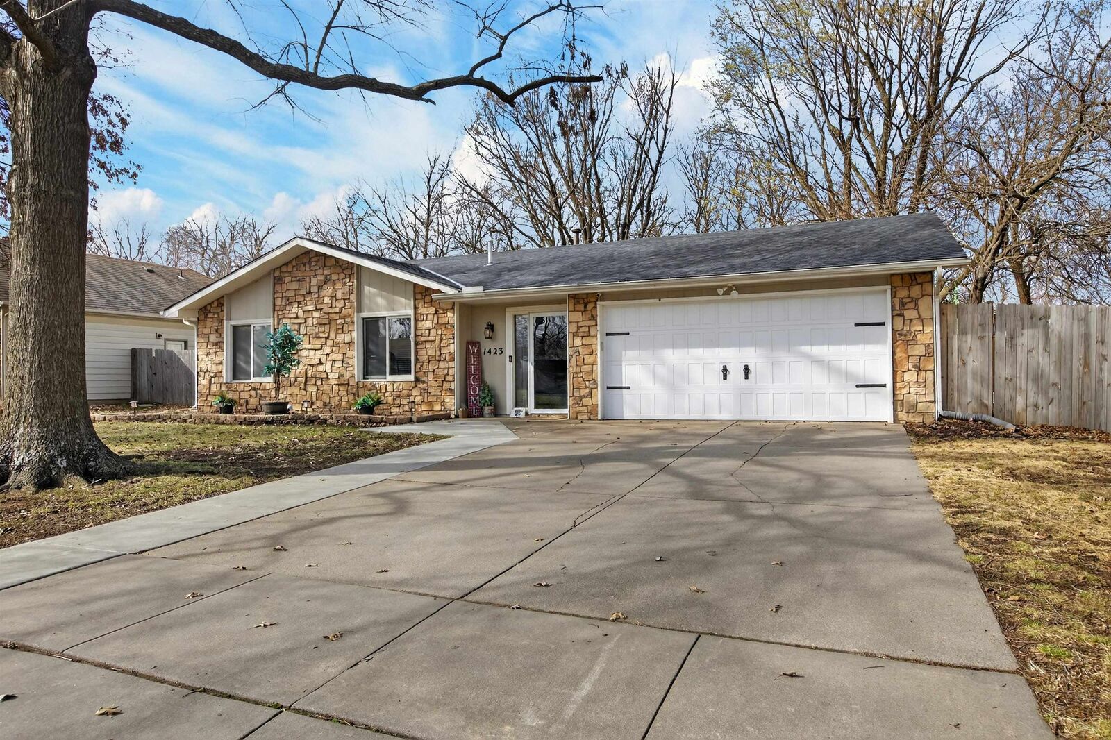 Property Photo: 1423 N Rutgers St KS 67212