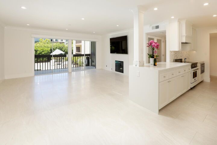 Property Photo: 226 West Edith Avenue 15 CA 94022