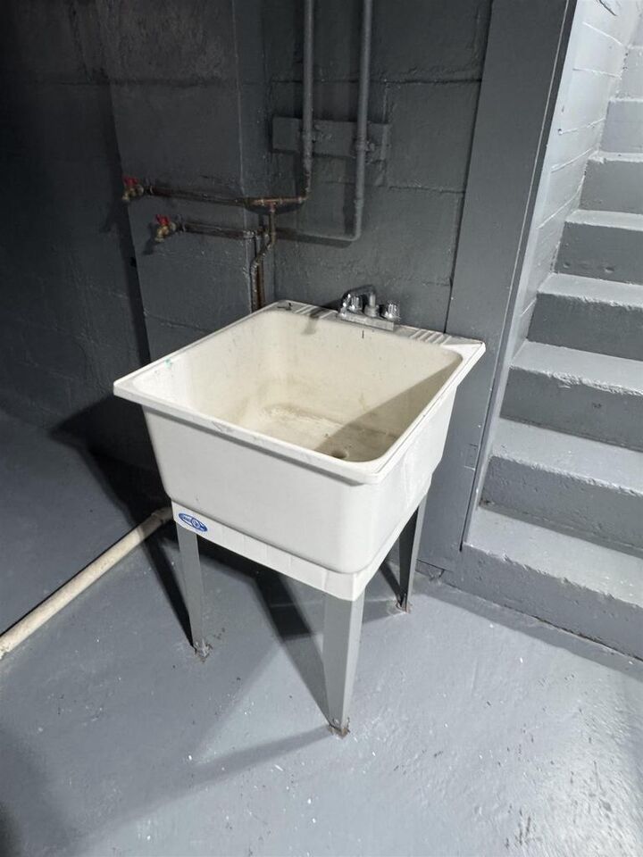 Property Photo:  1517 Ashland Avenue  WI 53511 