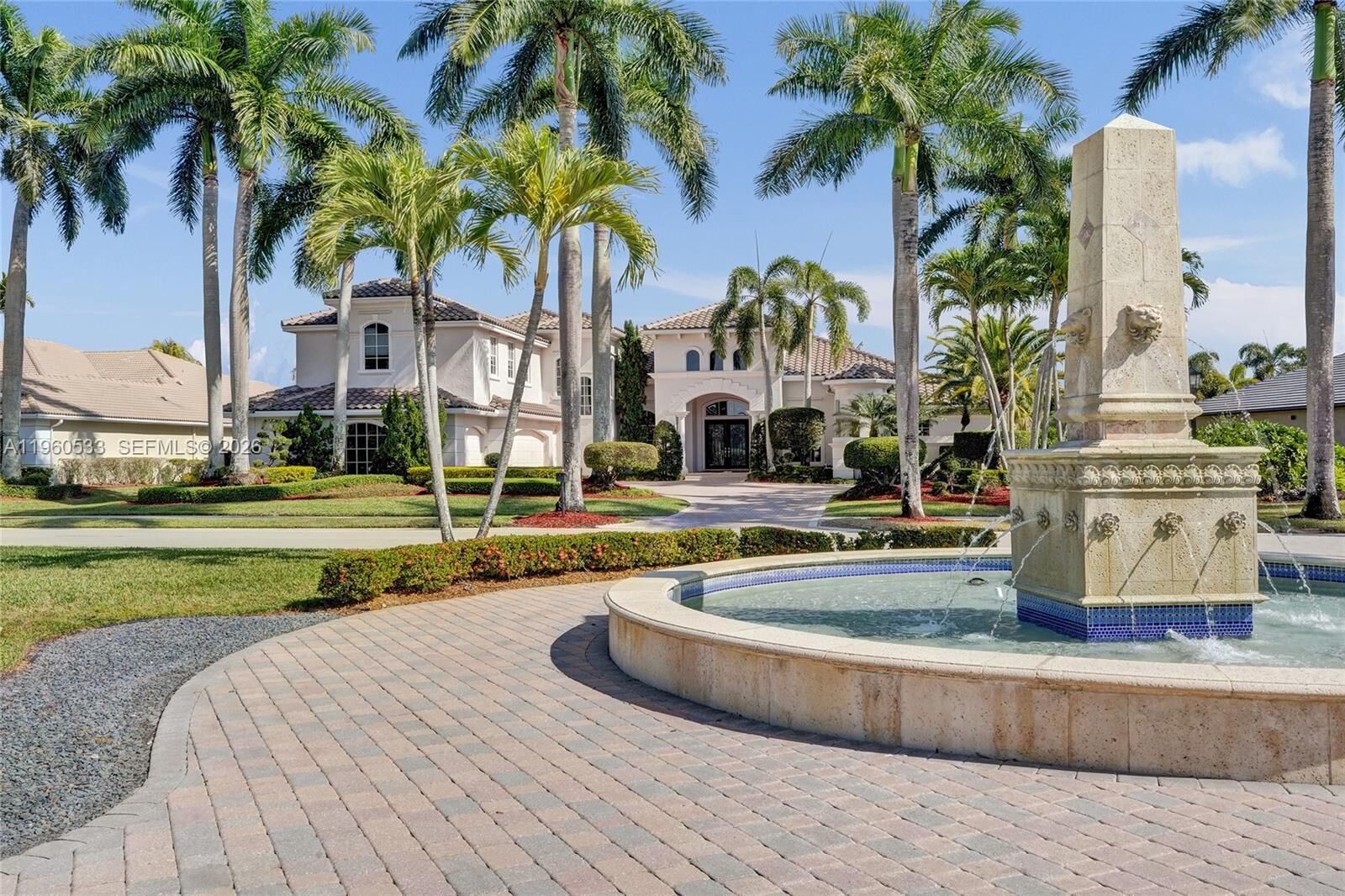 Property Photo: 2539 Royal Palm Way FL 33327