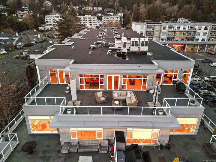 Photo de la propriété: 5118 Cordova Bay Rd 410 BC V8Y 2K5