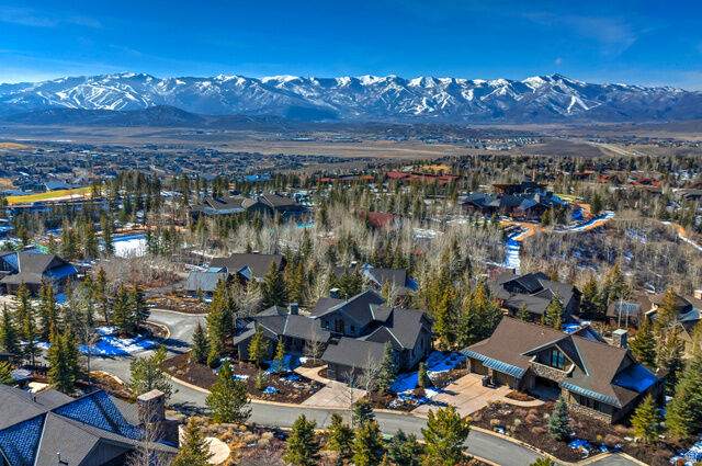 Property Photo: 3269 Tatanka Trl UT 84098