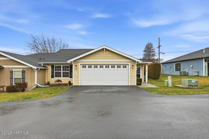 Property Photo:  5722 W Walnut St  WA 98908 