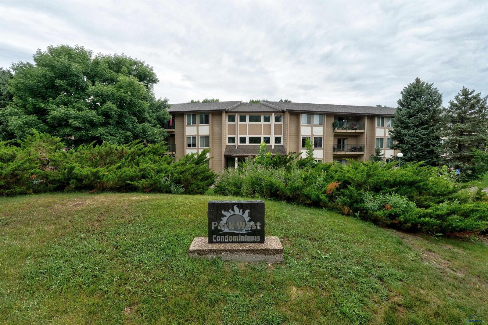 Property Photo: 3968 Fairway Hills Dr SD 57702