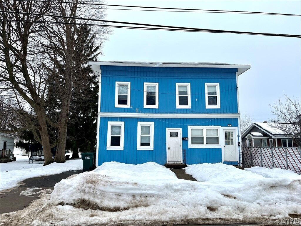 Property Photo: 97 E Seneca Street NY 13126