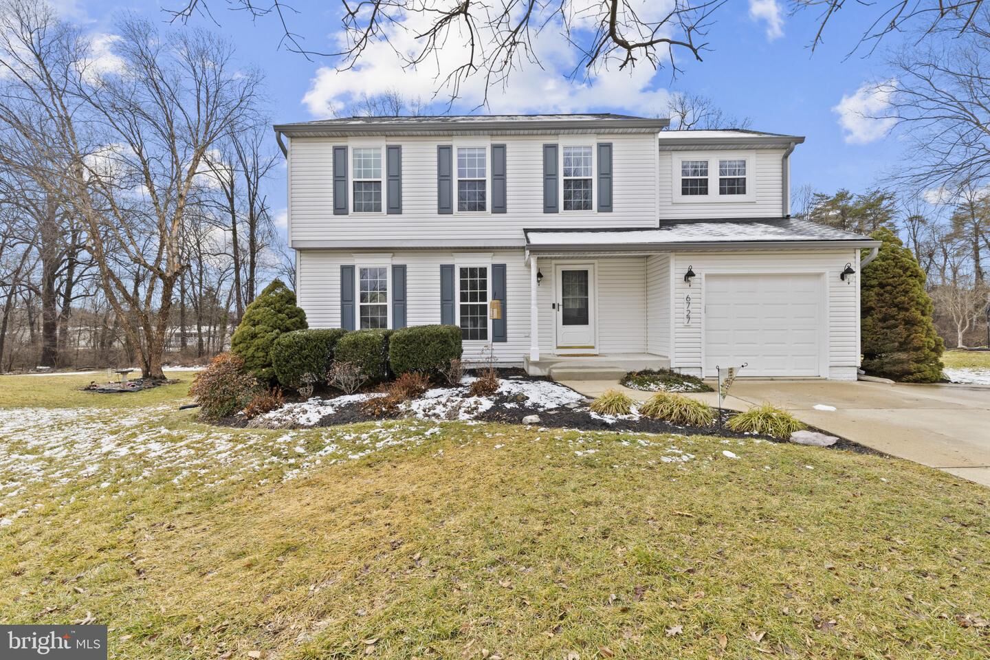 Property Photo: 6727 Burnbridge Hunt Court MD 21075