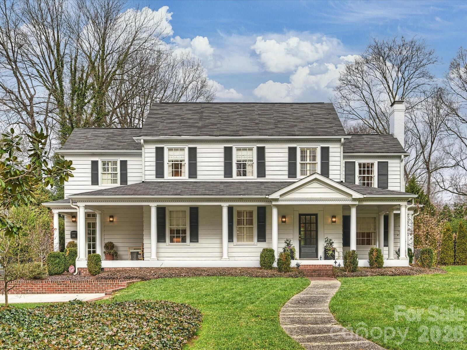 Property Photo:  1942 S Wendover Road  NC 28211 